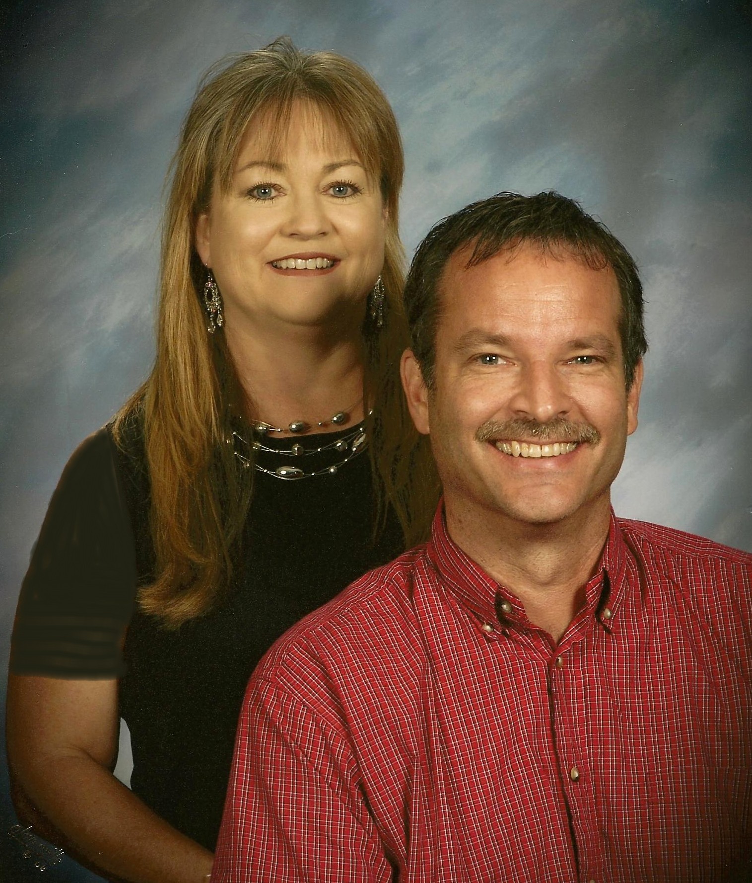 mark and pat with sleeves church picture 2007